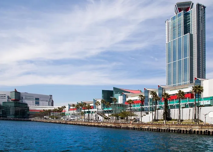 Sakishima Cosmo Tower Hotel